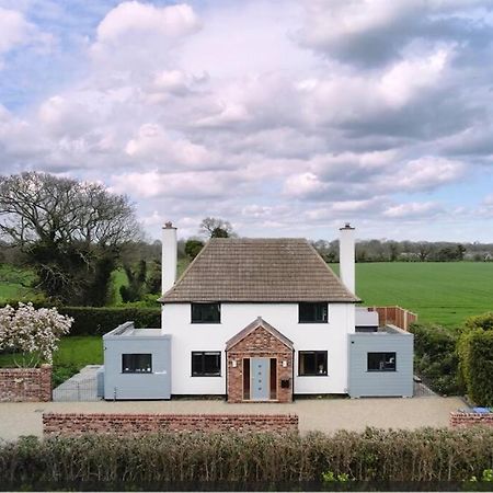Covehithe House-Coastal Luxury- Sleeps 12-With Huge Swimspa! Wrentham المظهر الخارجي الصورة