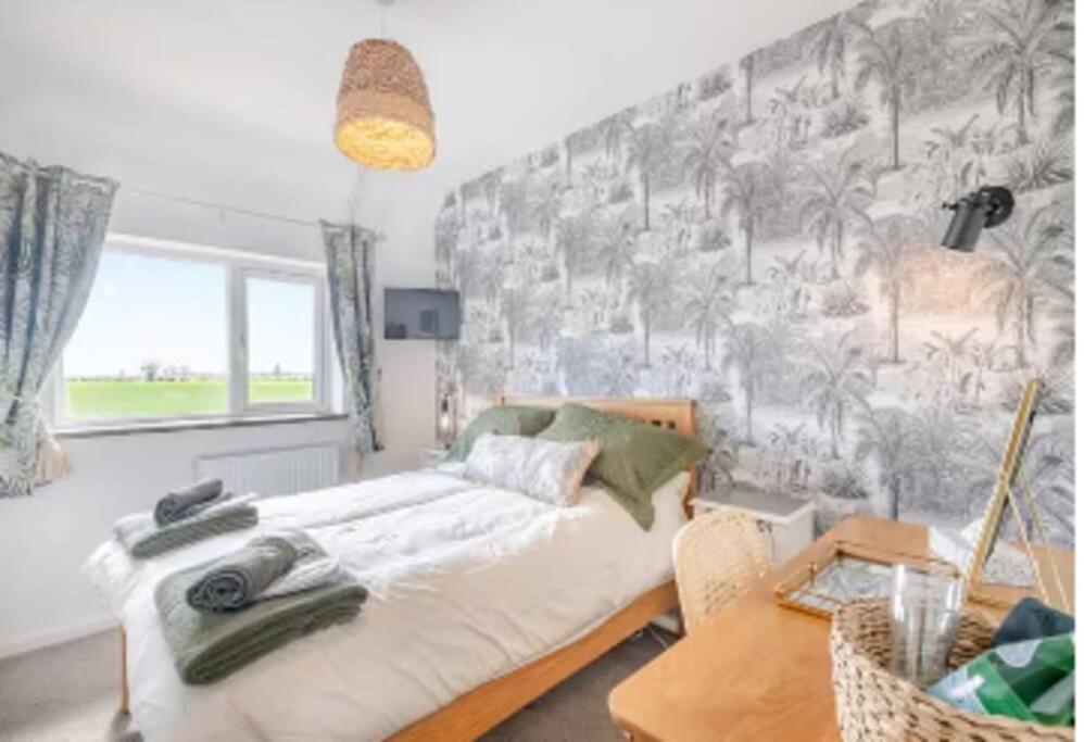 Covehithe House-Coastal Luxury- Sleeps 12-With Huge Swimspa! Wrentham المظهر الخارجي الصورة