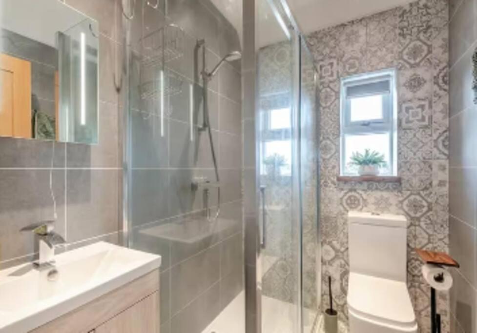 Covehithe House-Coastal Luxury- Sleeps 12-With Huge Swimspa! Wrentham المظهر الخارجي الصورة