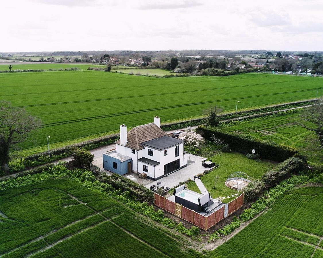 Covehithe House-Coastal Luxury- Sleeps 12-With Huge Swimspa! Wrentham المظهر الخارجي الصورة